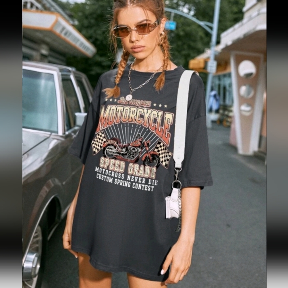 Graphic Cotton Tee - Picture 2 of 5